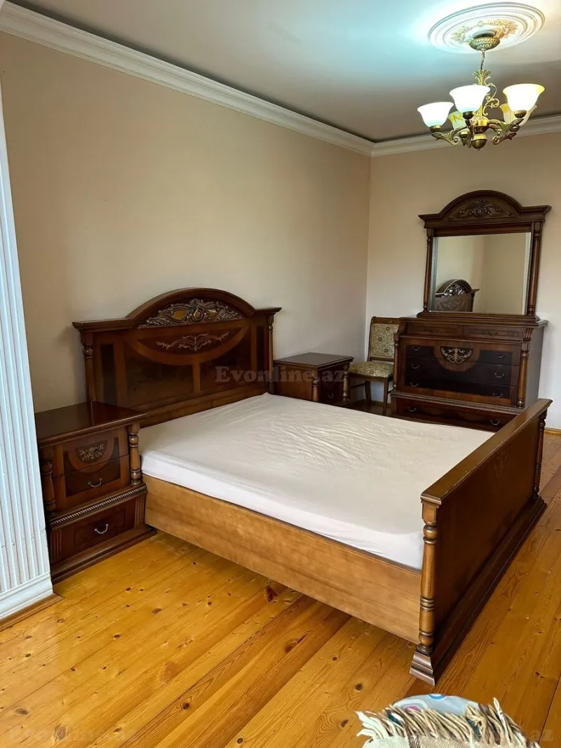 Satılır 3 otaqlı Mənzil Köhnə tikili 90 m² Nəriman Nərimanov m.