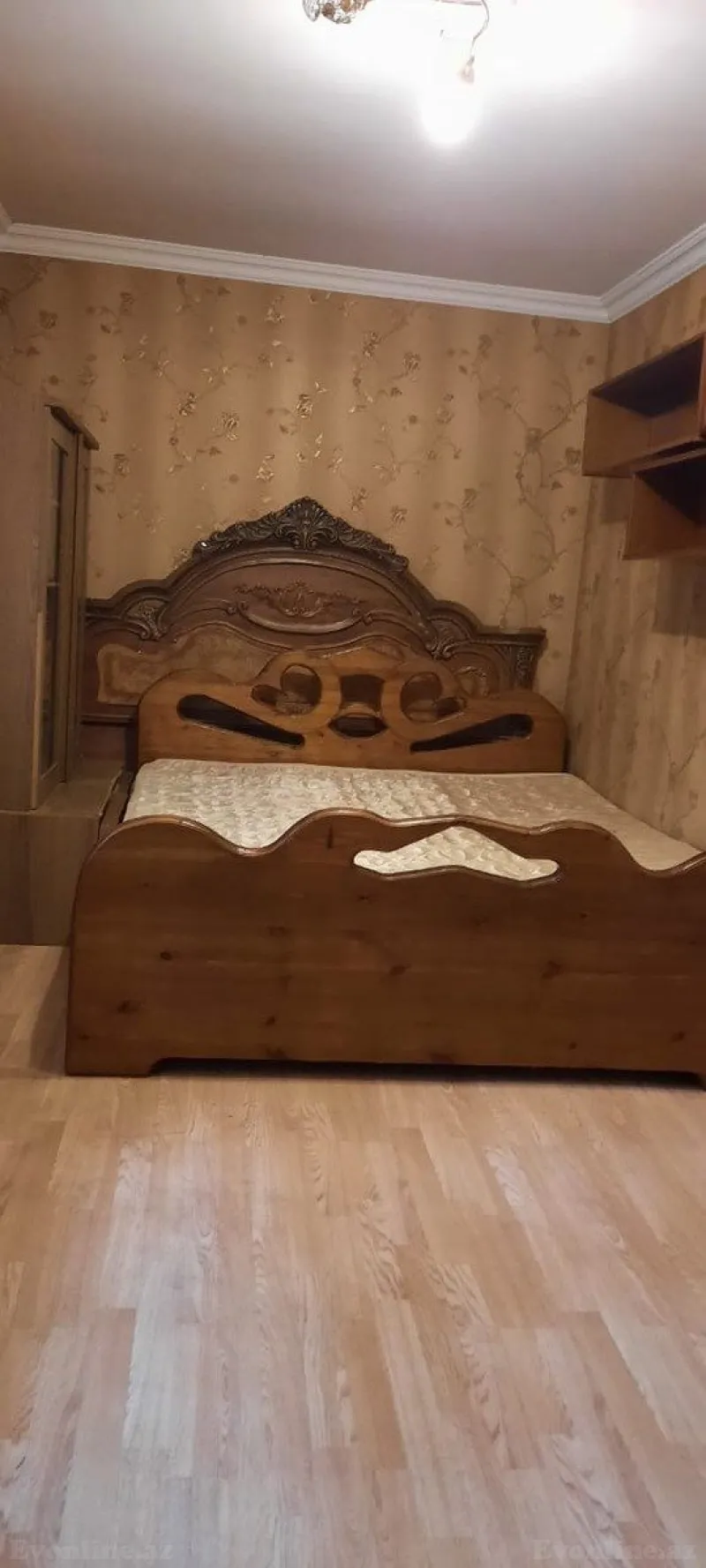 Kirayə verilir 2 otaqlı Mənzil Köhnə tikili 50 m² Elmlər Akademiyası m.