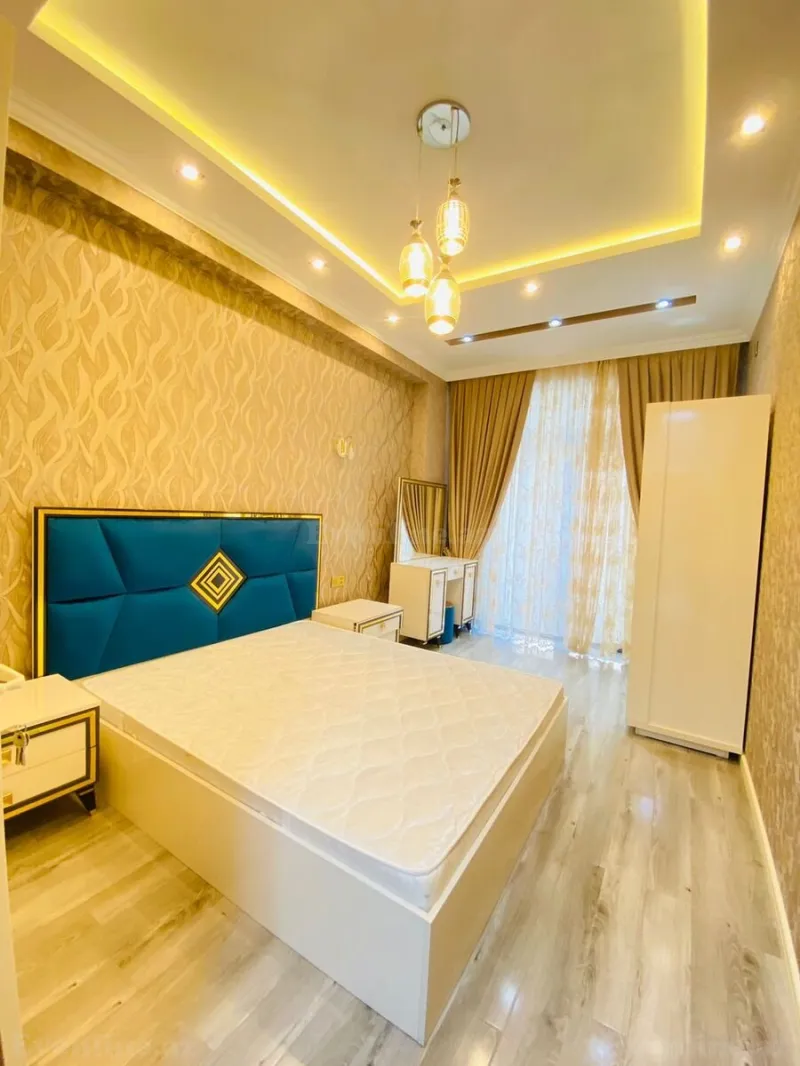 Kirayə verilir 3 otaqlı Mənzil Yeni tikili 120 m² Elmlər Akademiyası m.