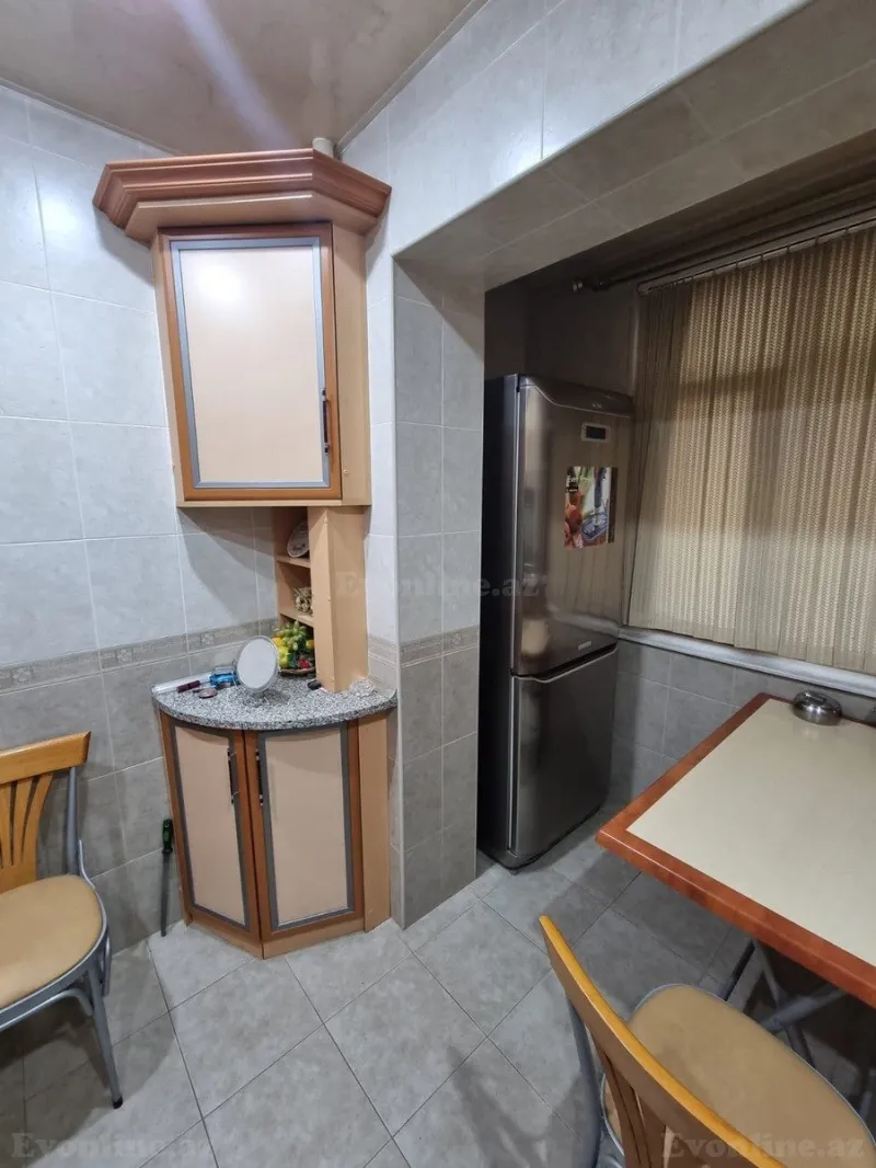 Satılır 2 otaqlı Mənzil Köhnə tikili 65 m² 8-ci mikrorayon - şəkil 10