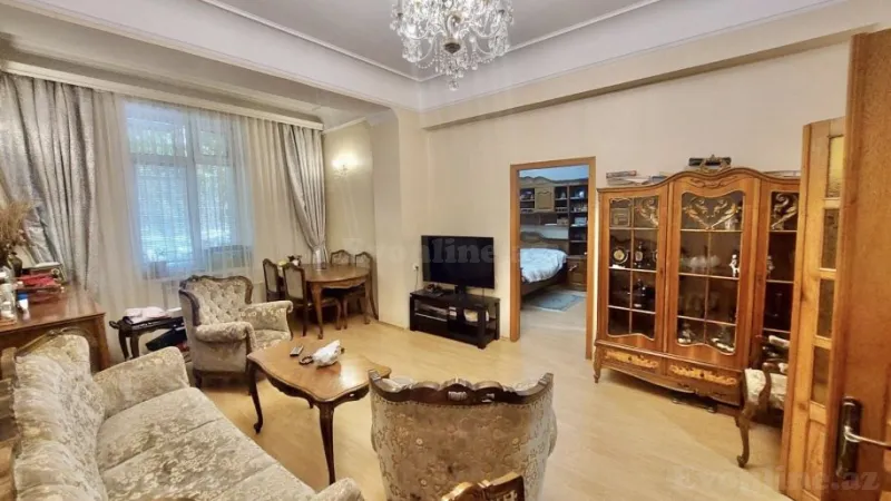 Satılır 3 otaqlı Mənzil Köhnə tikili 80 m² Nəriman Nərimanov m. - şəkil 2