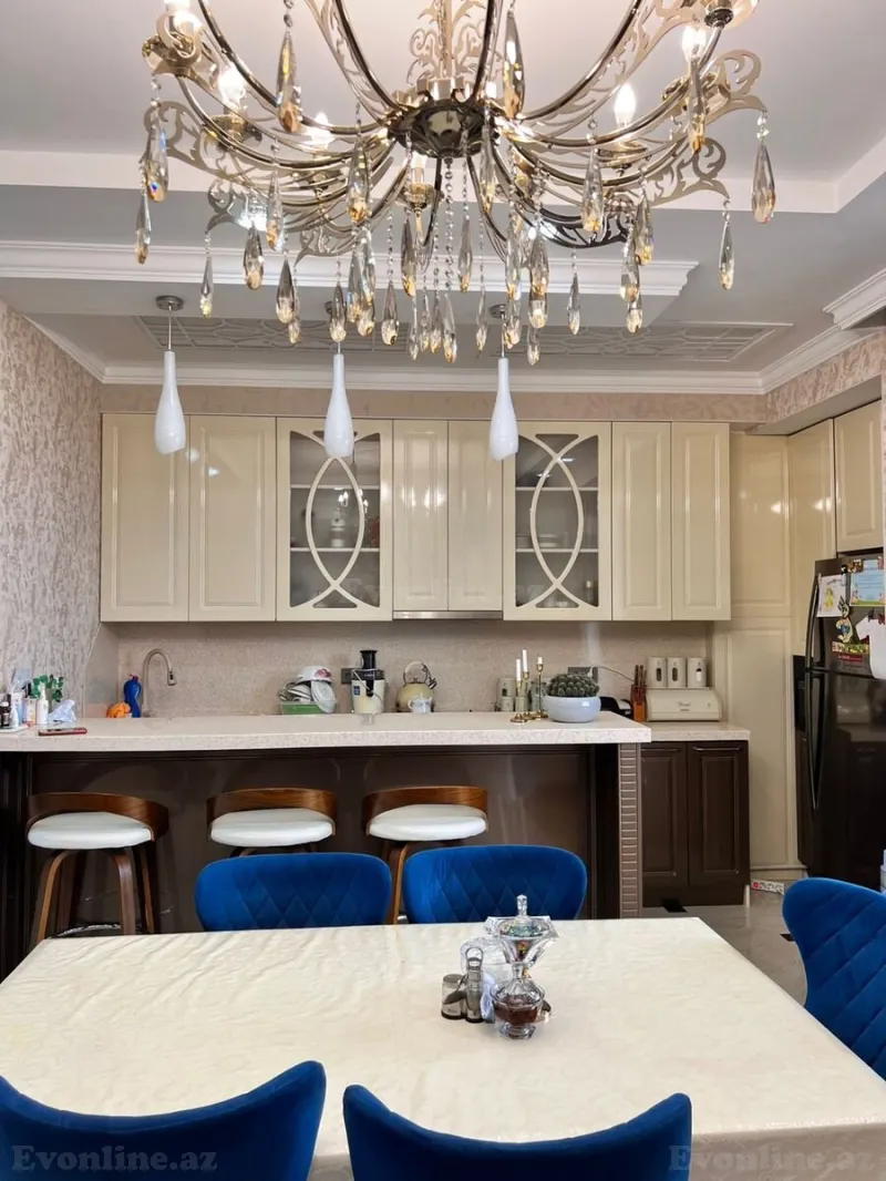 Satılır 2 otaqlı Mənzil Yeni tikili 93 m² İnşaatçılar m. - şəkil 4