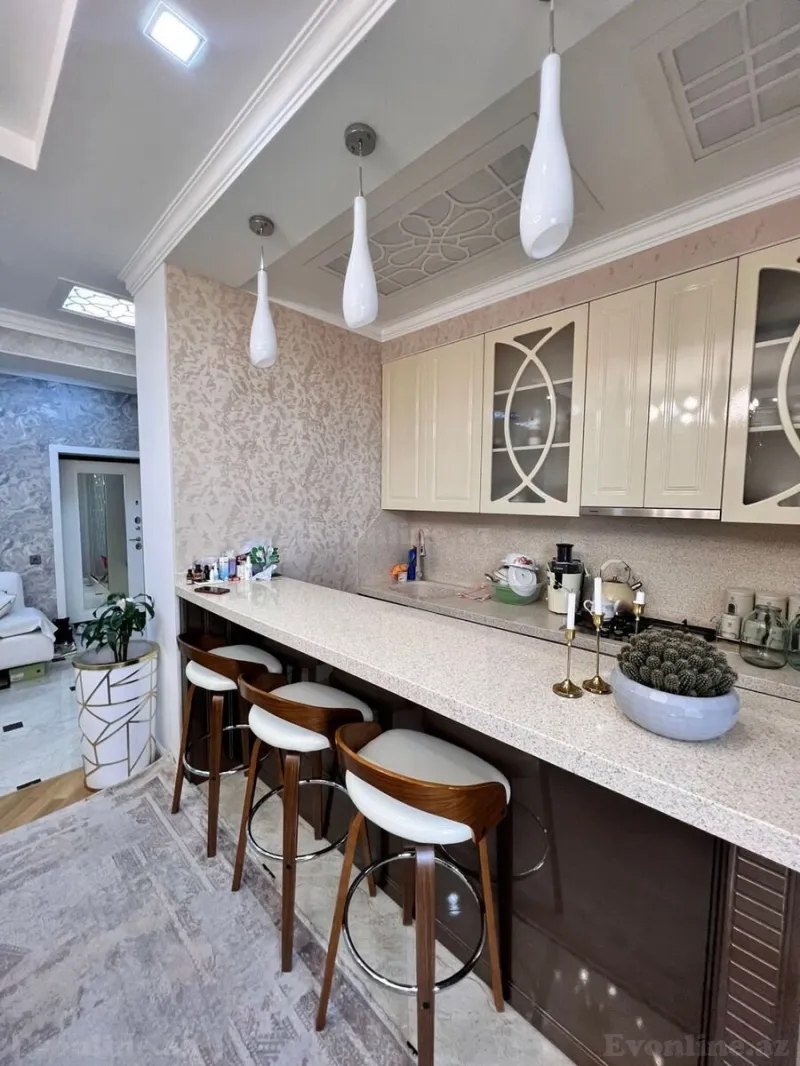 Satılır 2 otaqlı Mənzil Yeni tikili 93 m² İnşaatçılar m. - şəkil 5