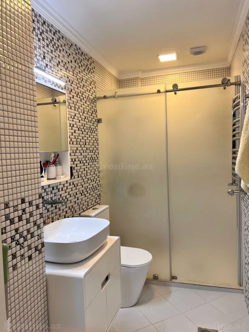 Satılır 2 otaqlı Mənzil Yeni tikili 93 m² İnşaatçılar m. - şəkil 14