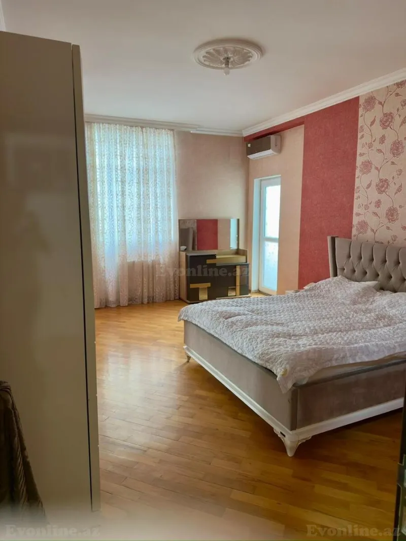 Kirayə verilir 3 otaqlı Mənzil Yeni tikili 140 m² İnşaatçılar m. - şəkil 6