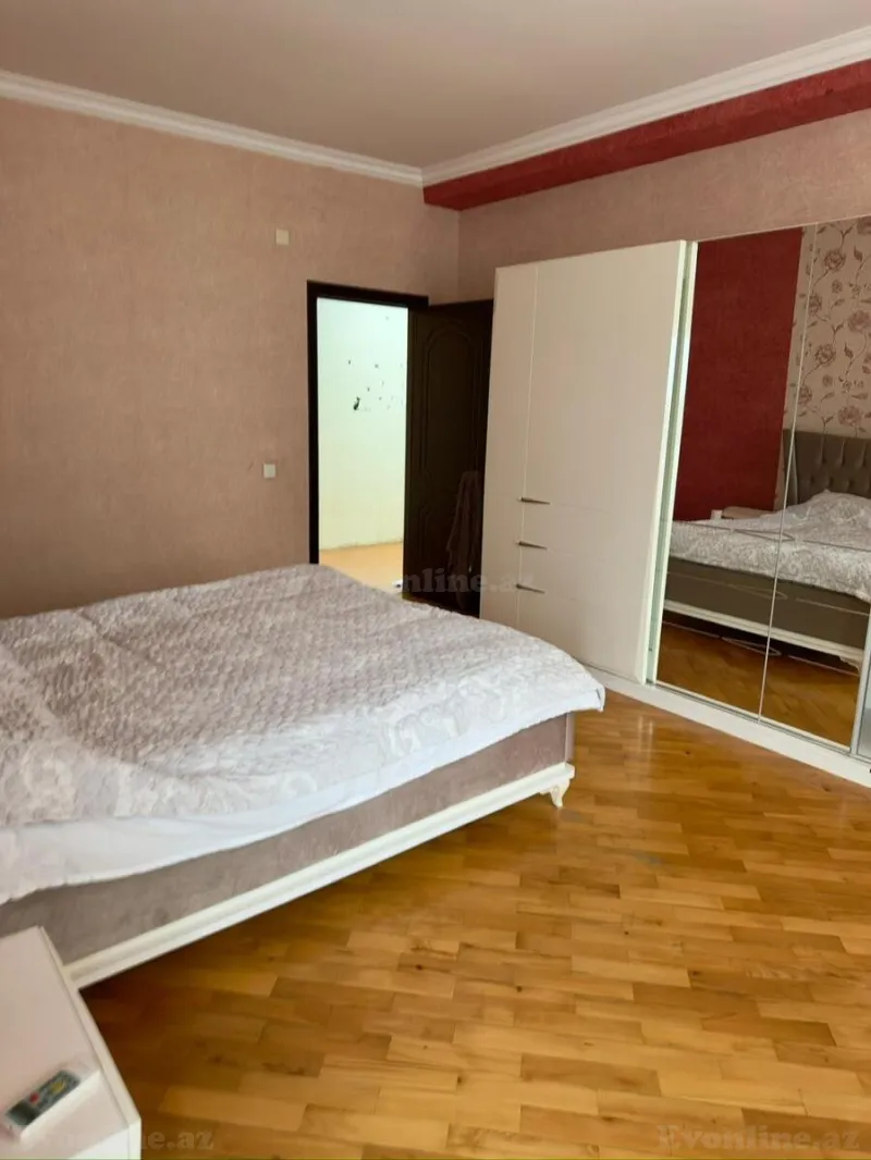 Kirayə verilir 3 otaqlı Mənzil Yeni tikili 140 m² İnşaatçılar m. - şəkil 8