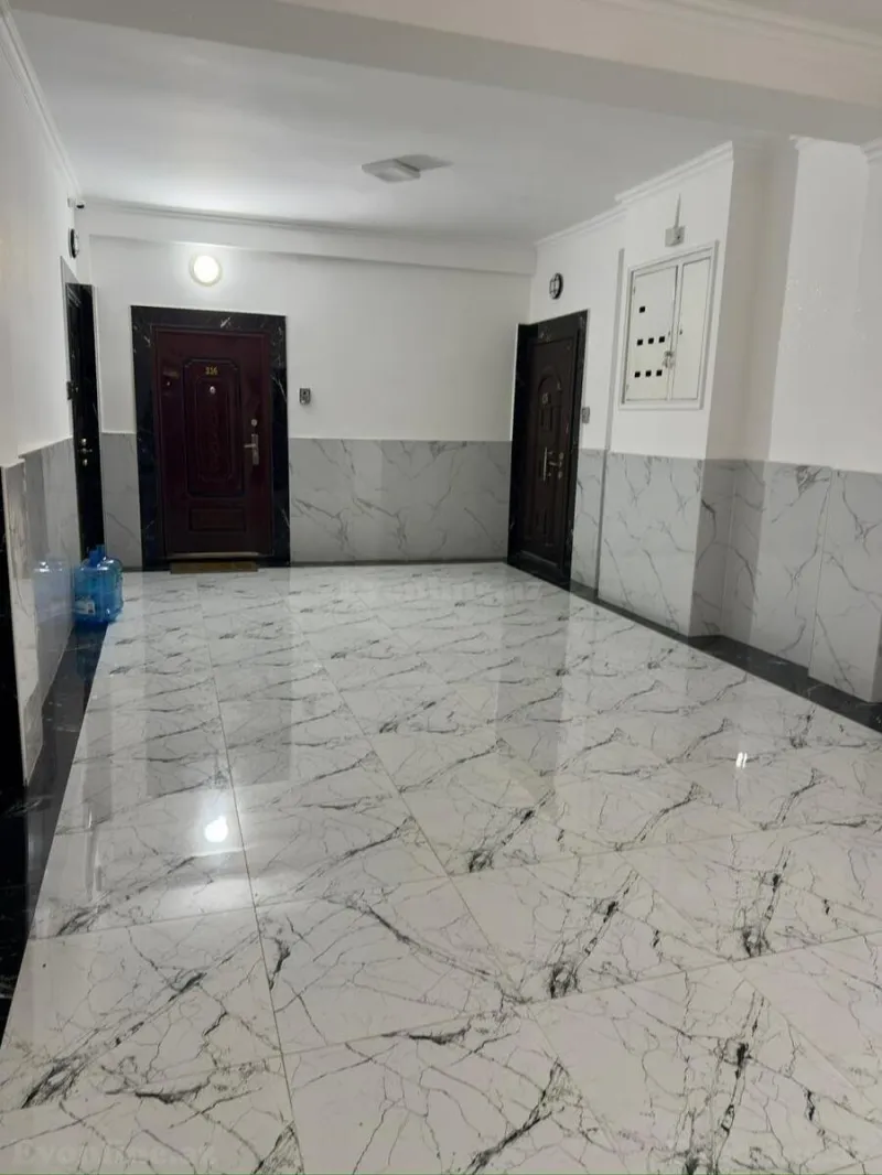 Kirayə verilir 3 otaqlı Mənzil Yeni tikili 140 m² İnşaatçılar m. - şəkil 10