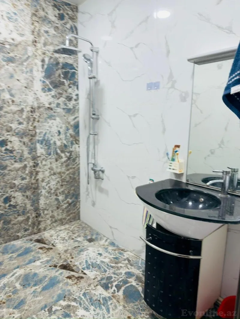 Kirayə verilir 3 otaqlı Mənzil Yeni tikili 140 m² İnşaatçılar m. - şəkil 13