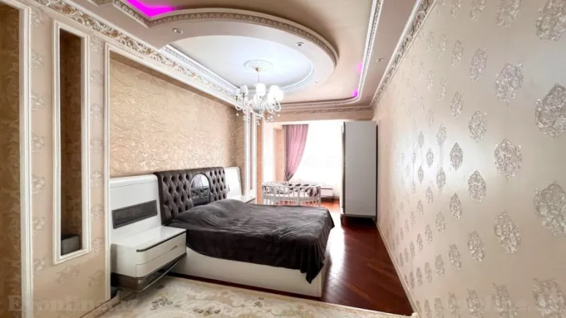 Satılır 4 otaqlı Mənzil Yeni tikili 168 m² Qara Qarayev m. - şəkil 4