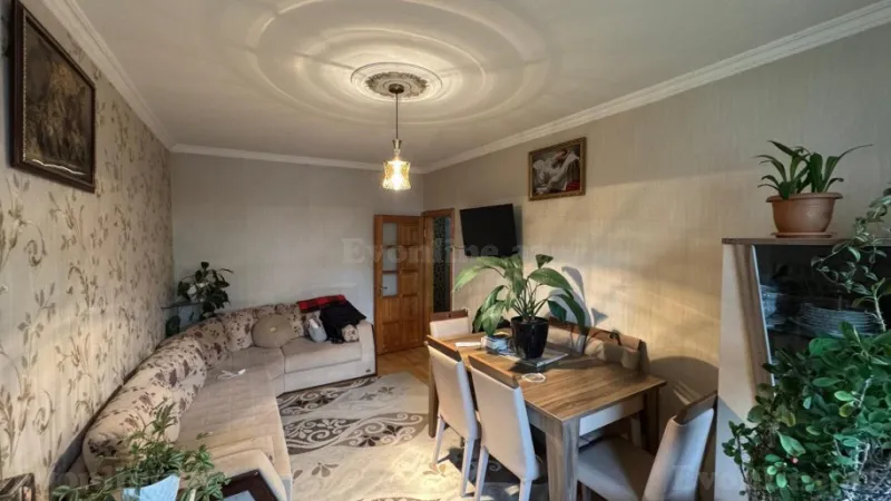 Satılır 2 otaqlı Mənzil Köhnə tikili 65 m² Suraxanı r.