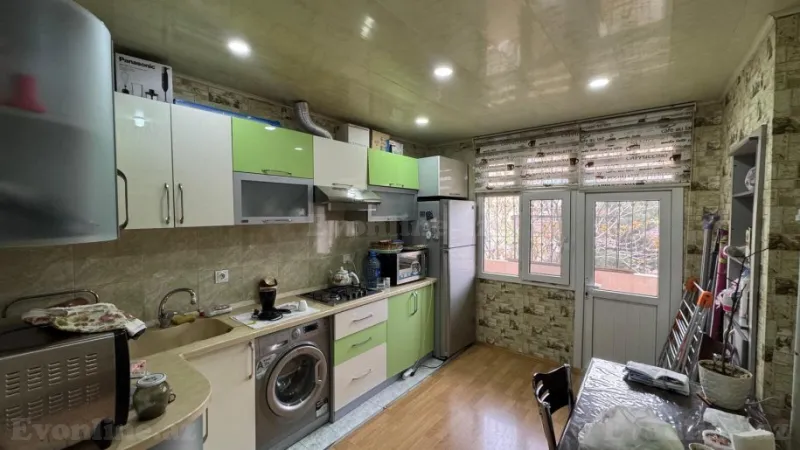 Satılır 2 otaqlı Mənzil Köhnə tikili 65 m² Suraxanı r. - şəkil 8