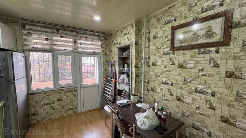 Satılır 2 otaqlı Mənzil Köhnə tikili 65 m² Suraxanı r. - şəkil 10