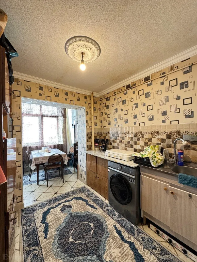 Satılır 2 otaqlı Mənzil Köhnə tikili 55 m² İnşaatçılar m. - şəkil 4