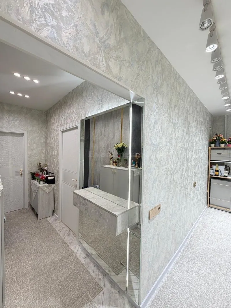 Satılır 2 otaqlı Mənzil Köhnə tikili 65 m² Suraxanı r. - şəkil 7