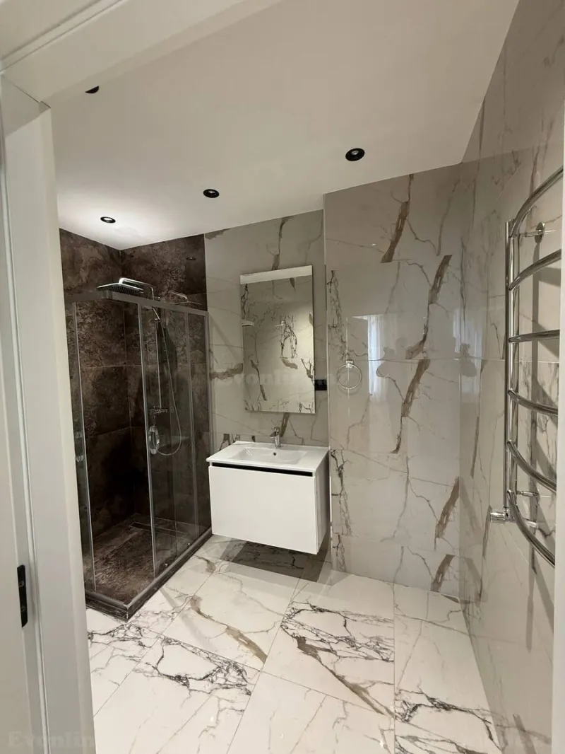 Satılır 4 otaqlı Mənzil Yeni tikili 172.8 m² Koroğlu m. - şəkil 22