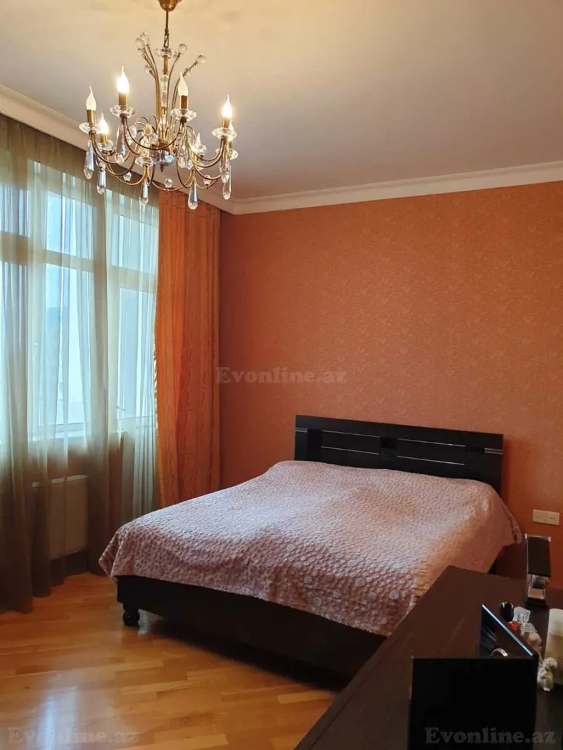 Satılır 3 otaqlı Mənzil Yeni tikili 135 m² Nəsimi r. - şəkil 3