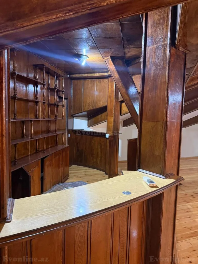 Satılır 7 otaqlı Mənzil Köhnə tikili 330 m² Sahil m. - şəkil 12