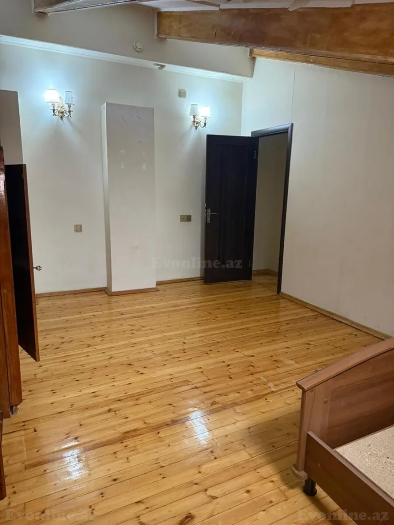 Satılır 7 otaqlı Mənzil Köhnə tikili 330 m² Sahil m. - şəkil 23