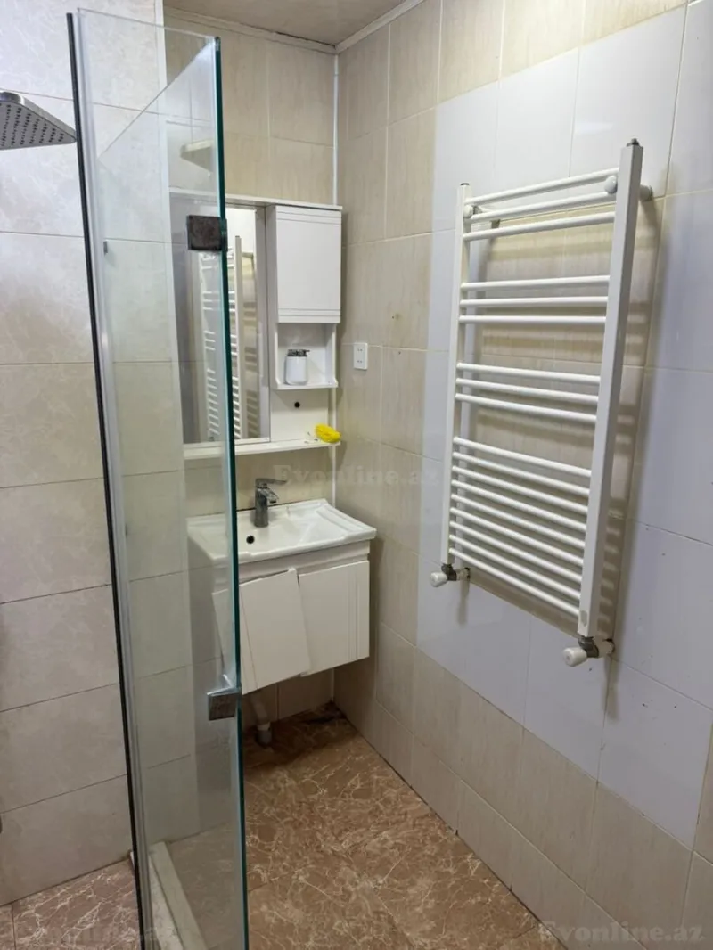 Satılır 7 otaqlı Mənzil Köhnə tikili 330 m² Sahil m. - şəkil 27