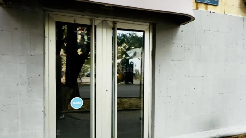 Obyekt 100 m² Elmlər Akademiyası m. Satılır