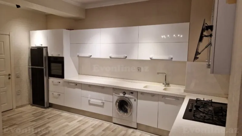 Kirayə verilir 3 otaqlı Mənzil Yeni tikili 80 m² Yasamal