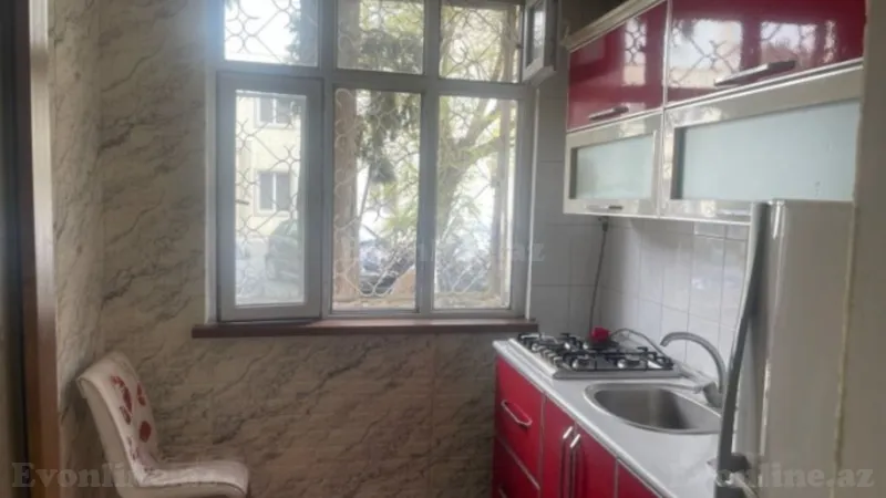 Satılır 1 otaqlı Mənzil Köhnə tikili 35 m² Gənclik m. - şəkil 2