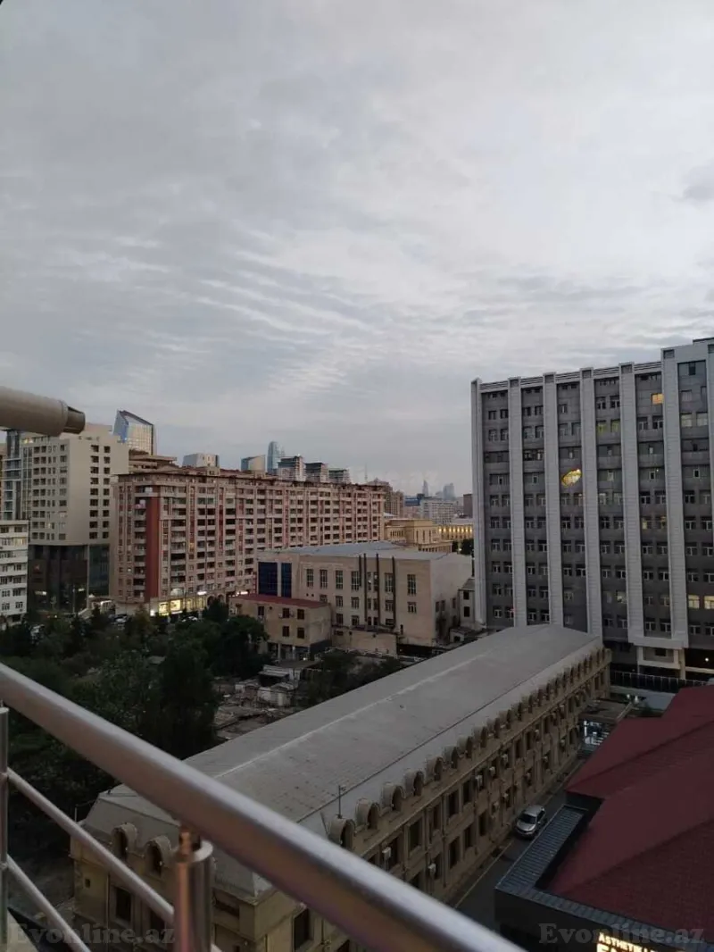Satılır 4 otaqlı Mənzil Yeni tikili 155 m² Xətai m. - şəkil 2