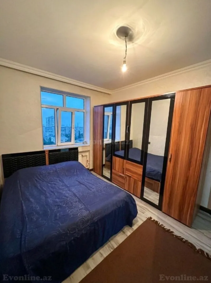 Satılır 3 otaqlı Mənzil Köhnə tikili 80 m² Əhmədli m.