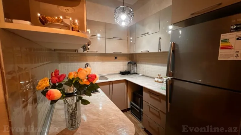 Kirayə verilir 2 otaqlı Mənzil Yeni tikili 60 m² Yasamal - şəkil 9