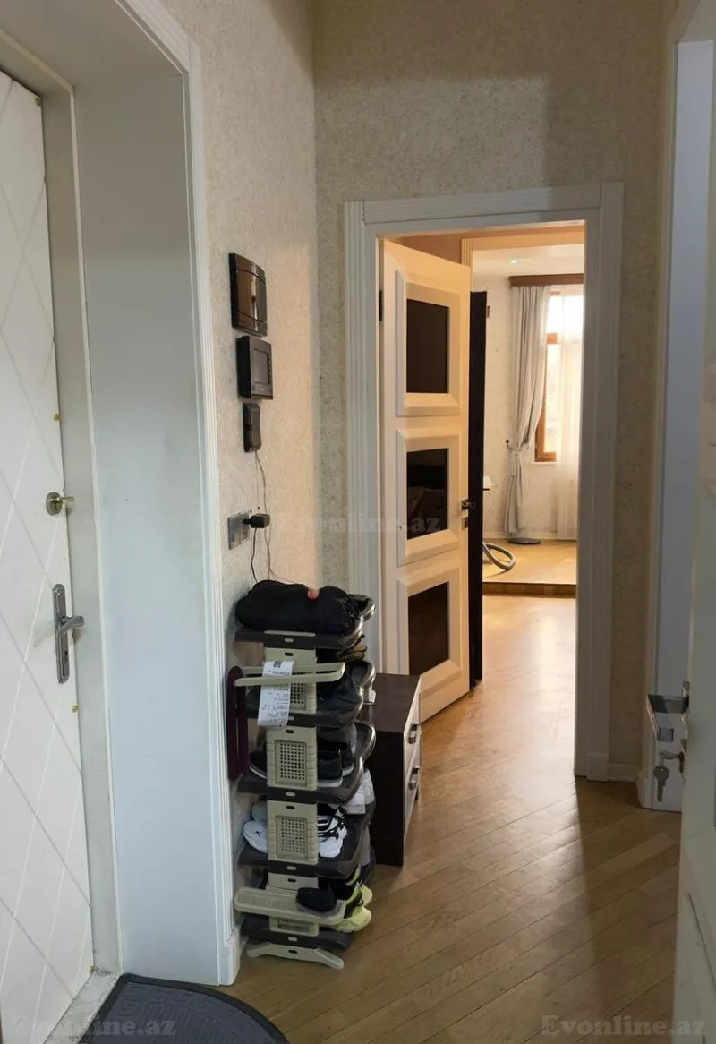 Satılır 3 otaqlı Mənzil Köhnə tikili 80 m² Elmlər Akademiyası m. - şəkil 6
