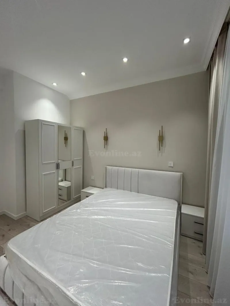 Satılır 2 otaqlı Mənzil Yeni tikili 56 m² 28 May m.
