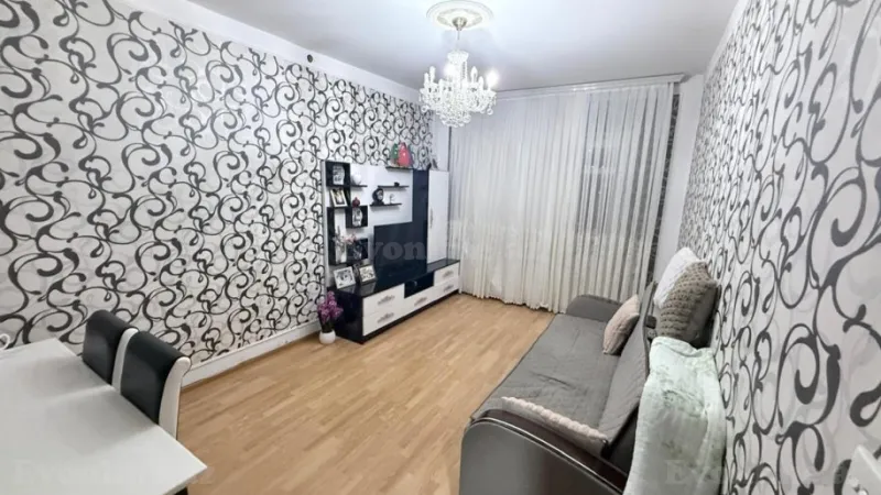 Kirayə verilir 2 otaqlı Mənzil Köhnə tikili 55 m² Xalqlar Dostluğu m.