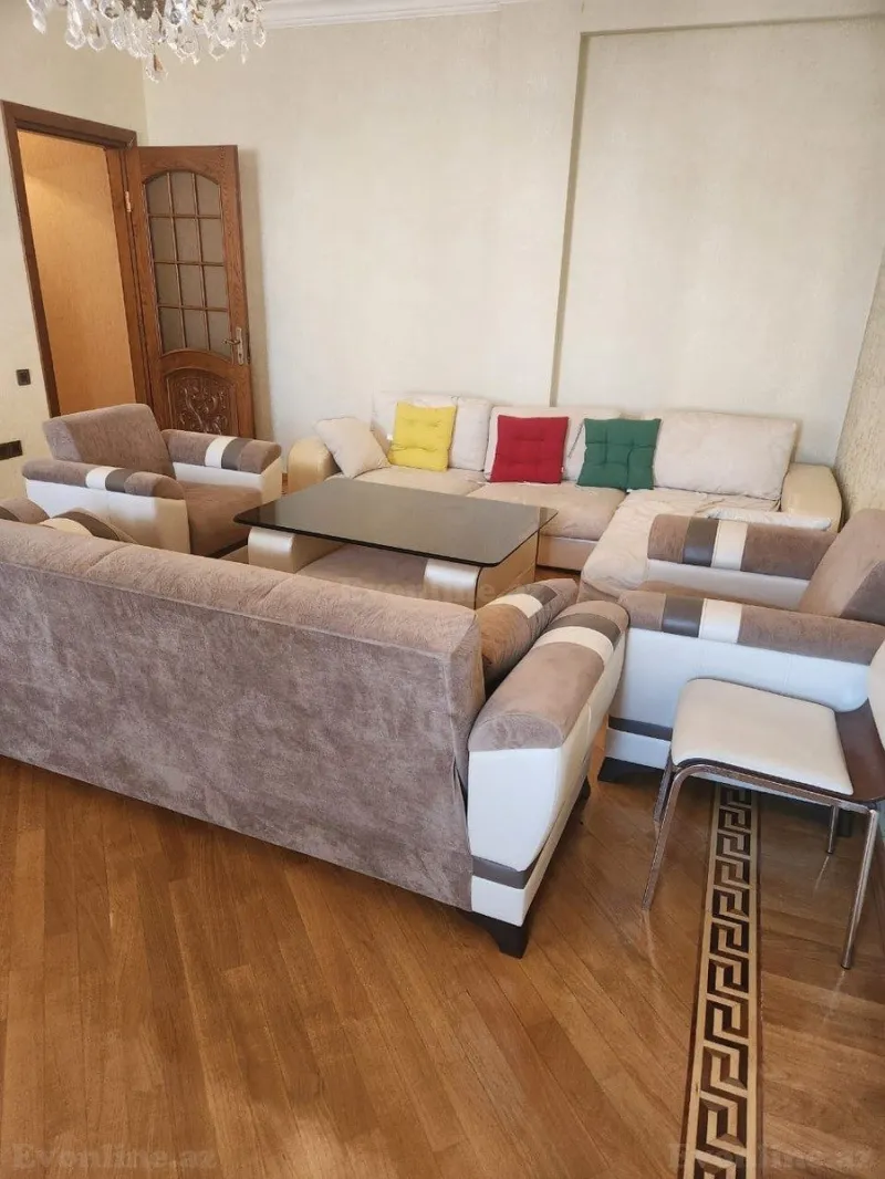 Satılır 3 otaqlı Mənzil Yeni tikili 136 m² Nizami m.