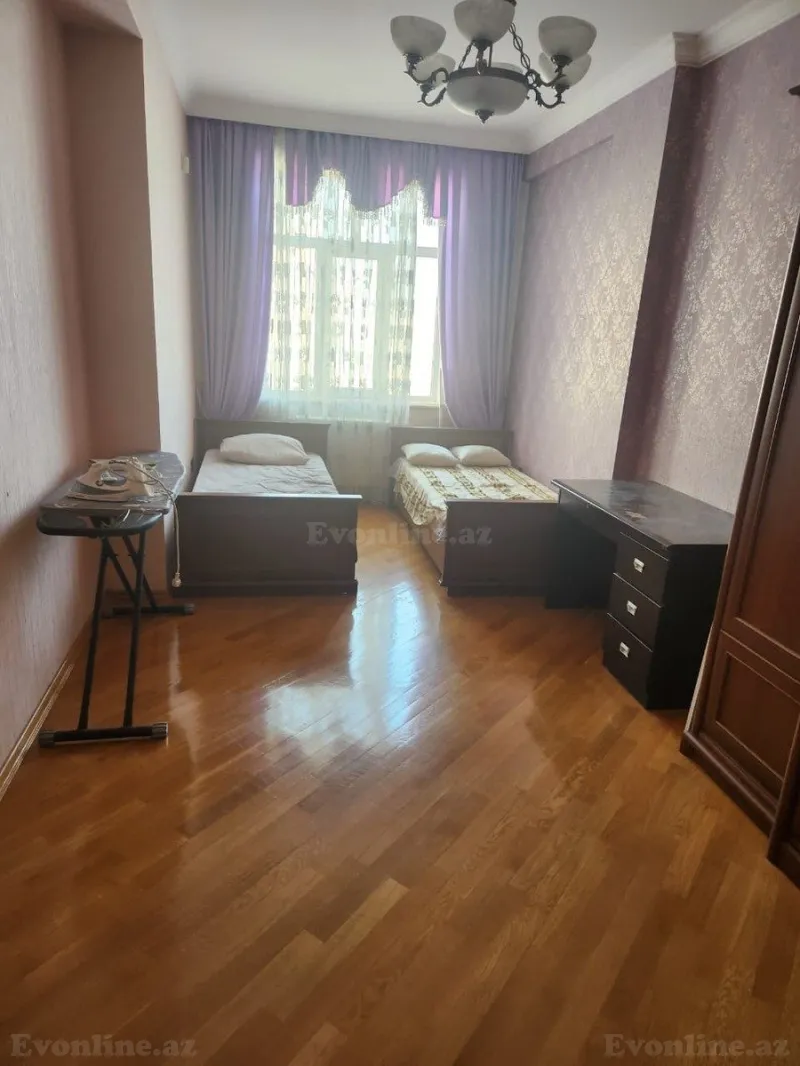 Satılır 3 otaqlı Mənzil Yeni tikili 136 m² Nizami m. - şəkil 4
