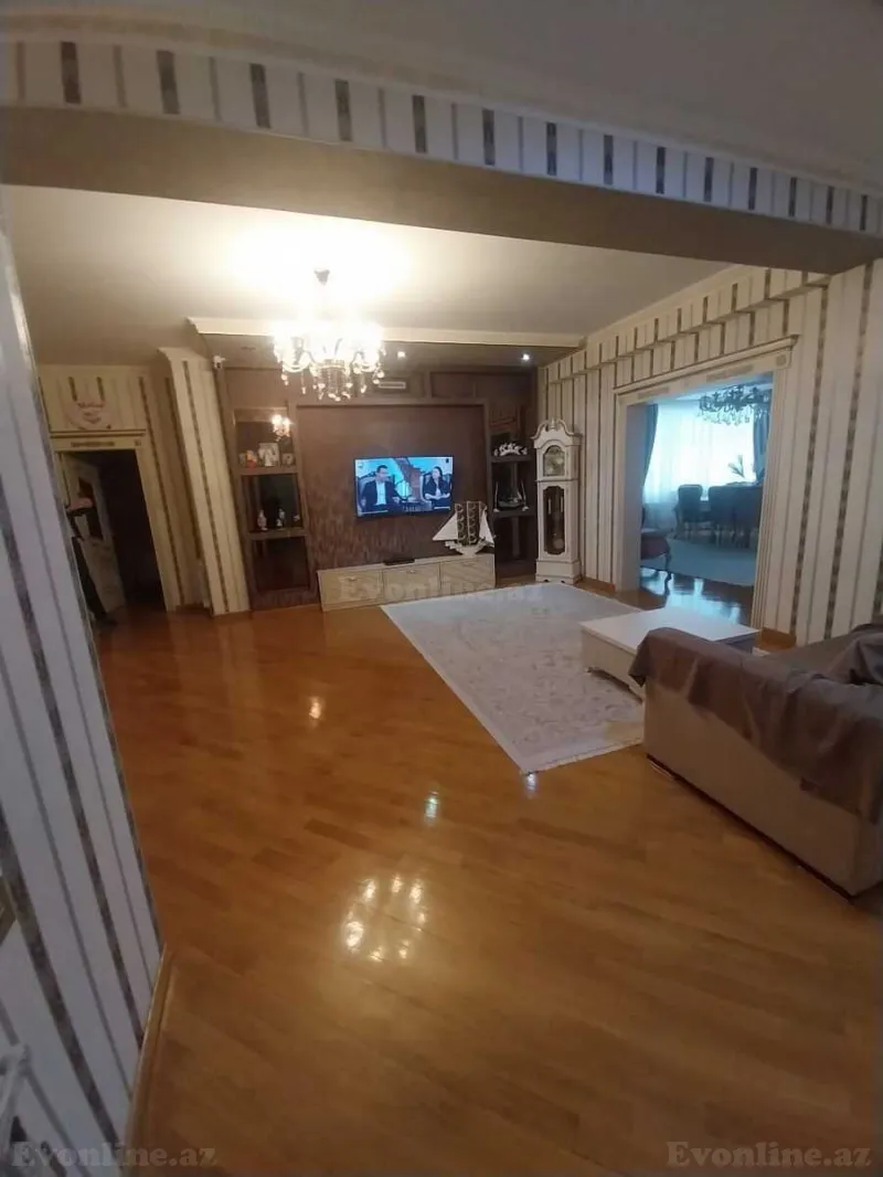 4 otaqlı Mənzil 175 m² Memar Əcəmi m. Satılır