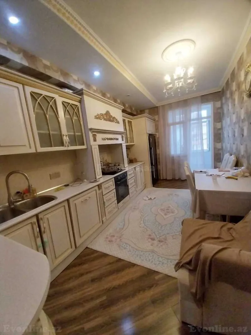 Satılır 4 otaqlı Mənzil Yeni tikili 175 m² Memar Əcəmi m. - şəkil 2