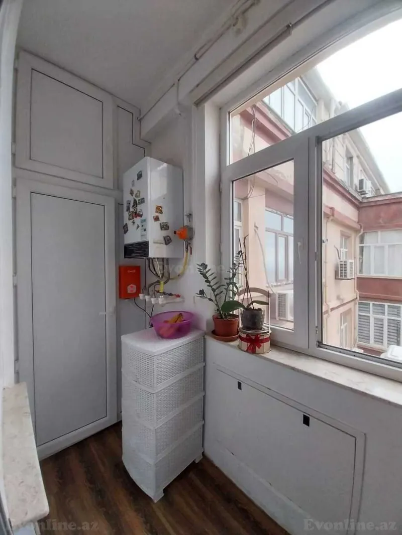Satılır 4 otaqlı Mənzil Yeni tikili 175 m² Memar Əcəmi m. - şəkil 14