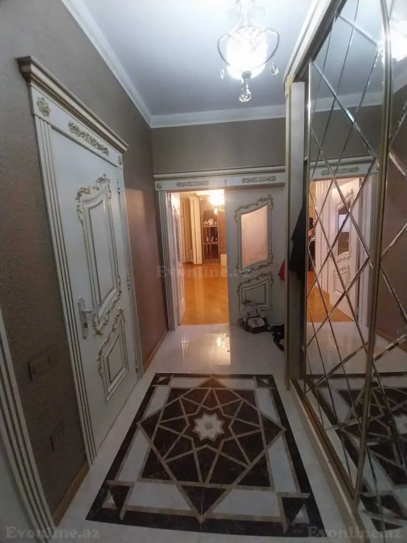 Satılır 4 otaqlı Mənzil Yeni tikili 175 m² Memar Əcəmi m. - şəkil 16