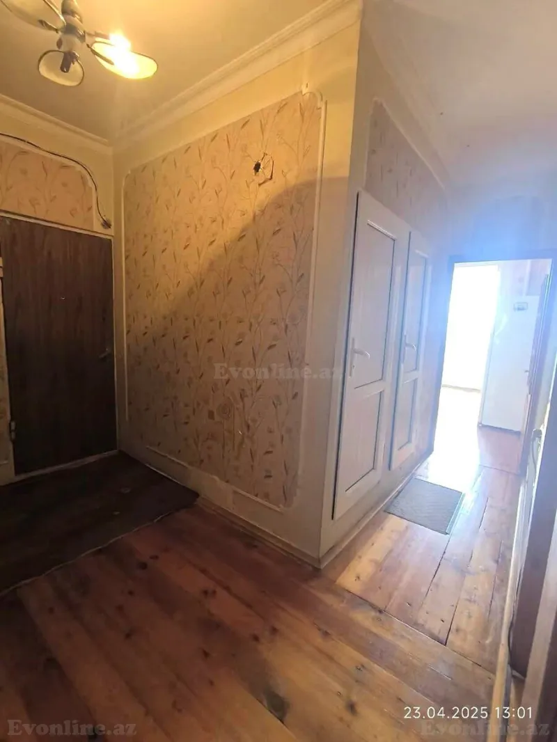 Satılır 3 otaqlı Mənzil Köhnə tikili 85 m² Xalqlar Dostluğu m. - şəkil 3