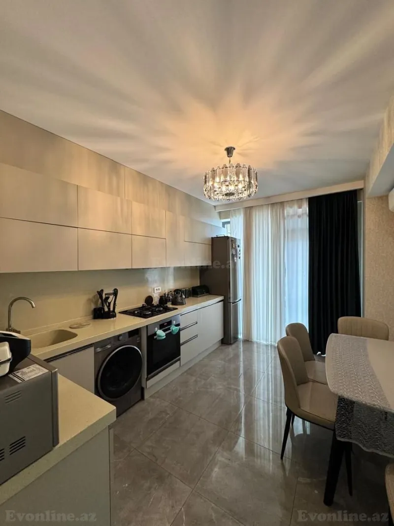 Satılır 4 otaqlı Mənzil Yeni tikili 146 m² Xətai r. - şəkil 3