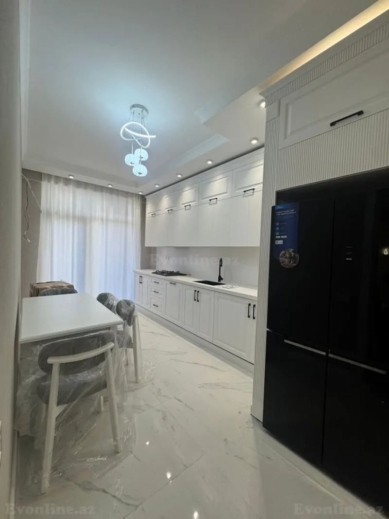 Kirayə verilir 4 otaqlı Mənzil Yeni tikili 170 m² 28 May m. - şəkil 13