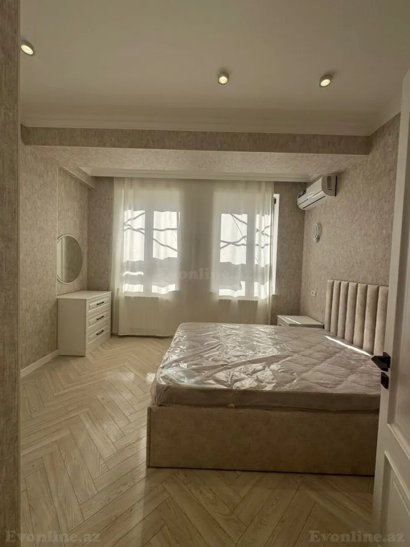 Kirayə verilir 4 otaqlı Mənzil Yeni tikili 170 m² 28 May m. - şəkil 19