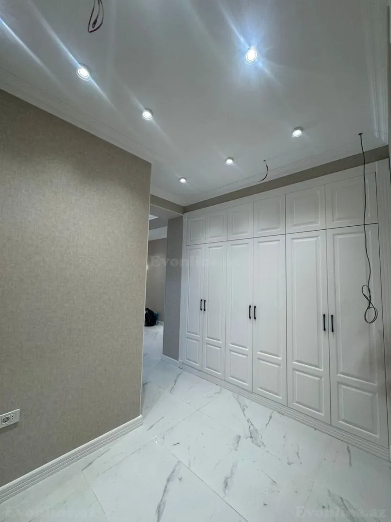 Kirayə verilir 4 otaqlı Mənzil Yeni tikili 170 m² 28 May m. - şəkil 24