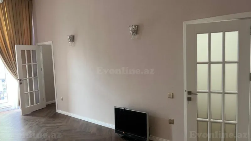 Kirayə verilir 3 otaqlı Mənzil Köhnə tikili 65 m² 28 May m. - şəkil 7