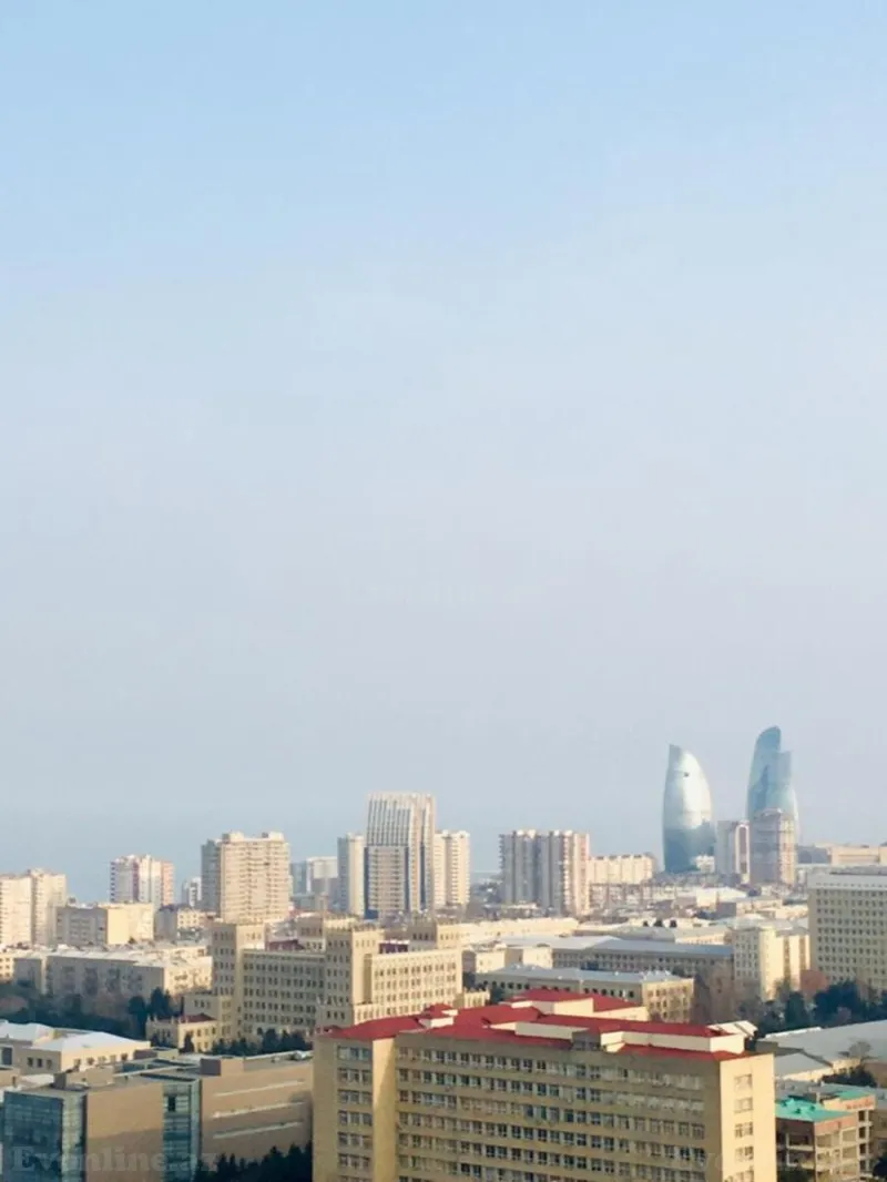 4 otaqlı Mənzil 185 m² Elmlər Akademiyası m. Satılır