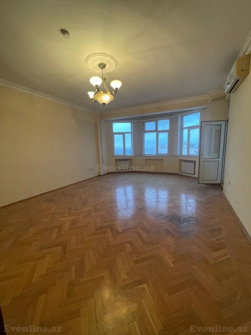 Satılır 4 otaqlı Mənzil Yeni tikili 185 m² Elmlər Akademiyası m. - şəkil 4