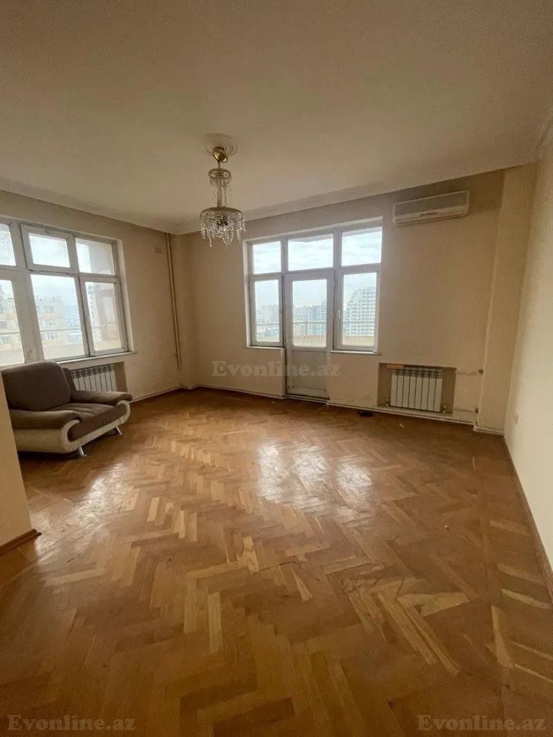 Satılır 4 otaqlı Mənzil Yeni tikili 185 m² Elmlər Akademiyası m. - şəkil 6