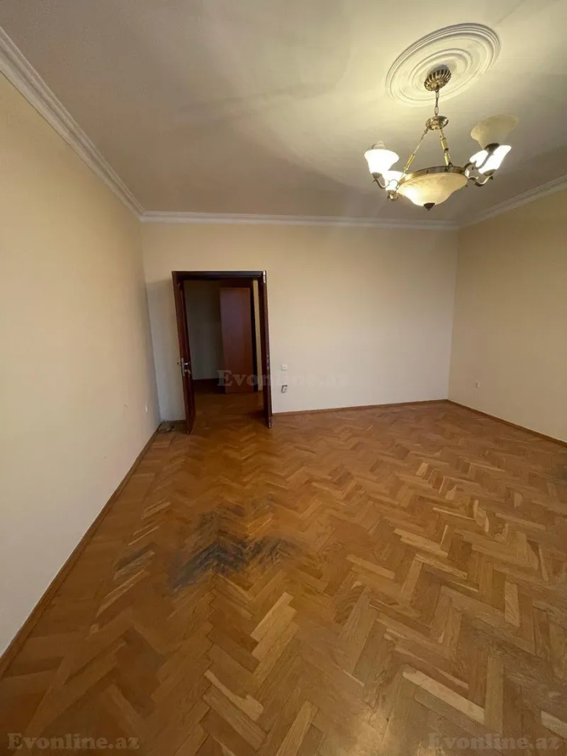 Satılır 4 otaqlı Mənzil Yeni tikili 185 m² Elmlər Akademiyası m. - şəkil 8