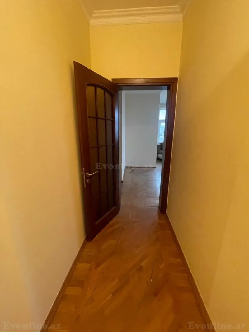 Satılır 4 otaqlı Mənzil Yeni tikili 185 m² Elmlər Akademiyası m. - şəkil 17
