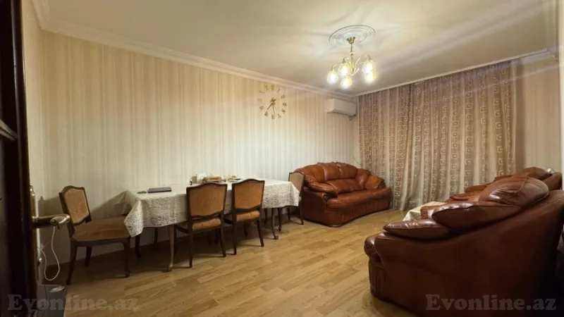 Satılır 3 otaqlı Mənzil Köhnə tikili 70 m² Nəsimi r.